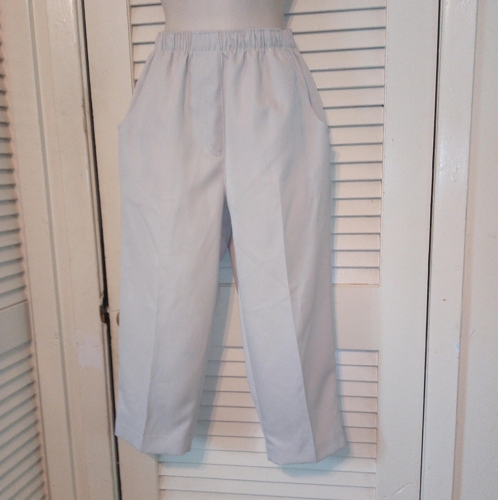 SIZE 4P ALLISON DALEY CAPRIS